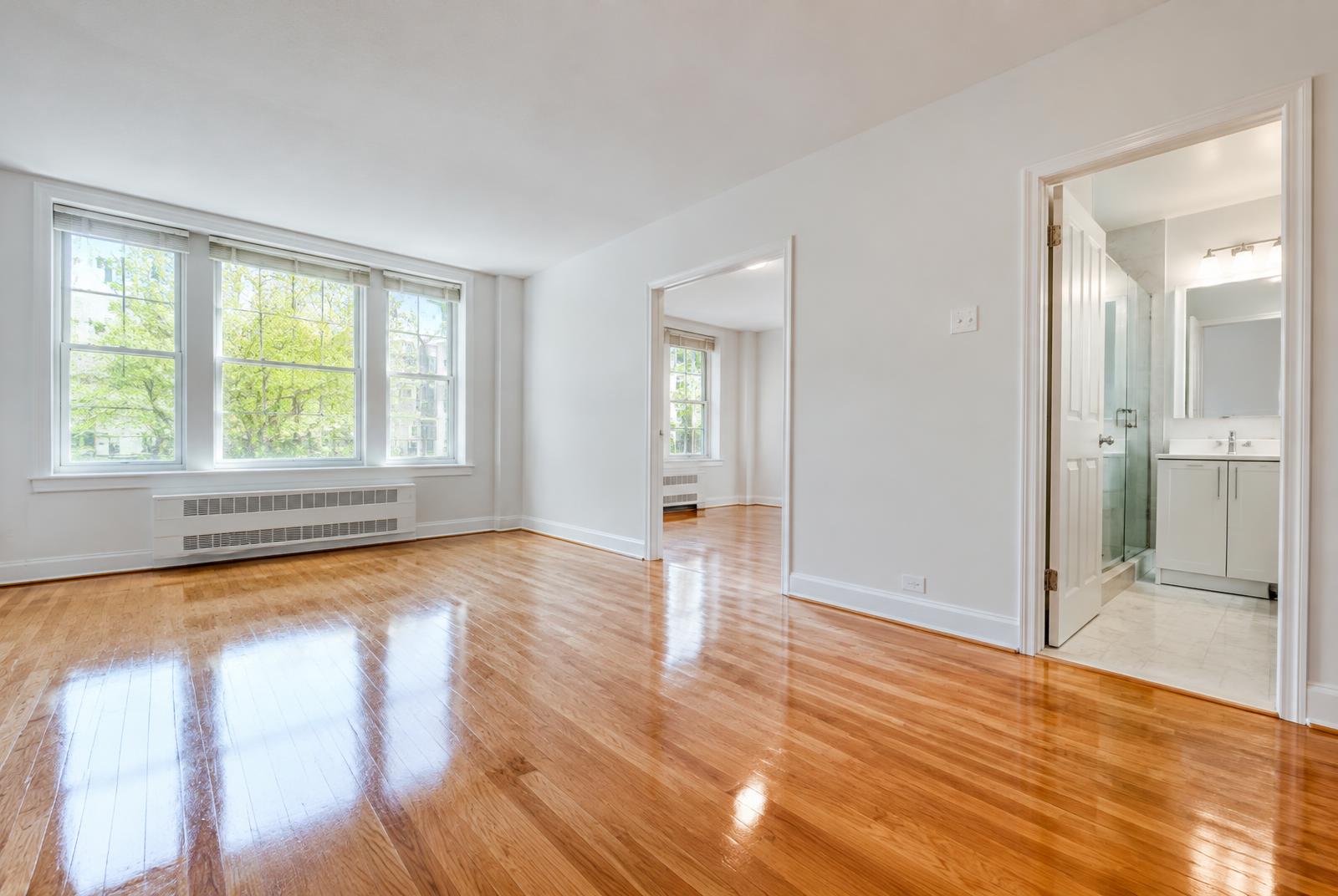Move-In / Move-Out
